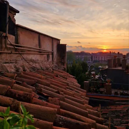 Apartman Mansarda Luna *